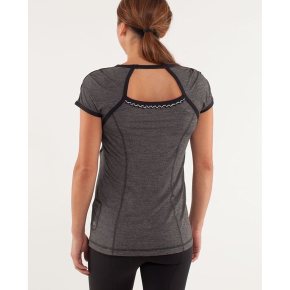 lululemon athletica Tops - Lululemon Run Team Spirit Tech Heathered Gray Black Trim Athletic Top Women Sz 4